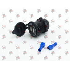 гнездо врезное 2 USB   1A+2,1A, 12-24В, крышка, с подсветкой зеленой