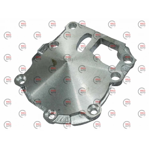 крышка помпы 2401 задн.