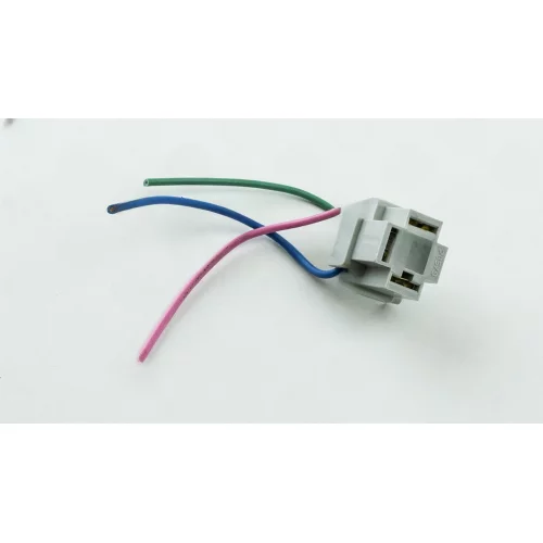 роз'єм ламп фари (3-х кон.) H-4 кутовий  пластмас. (Кам-Под.)