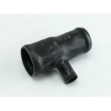 тройник нижнего патр.Газель метал. 33021-1303018